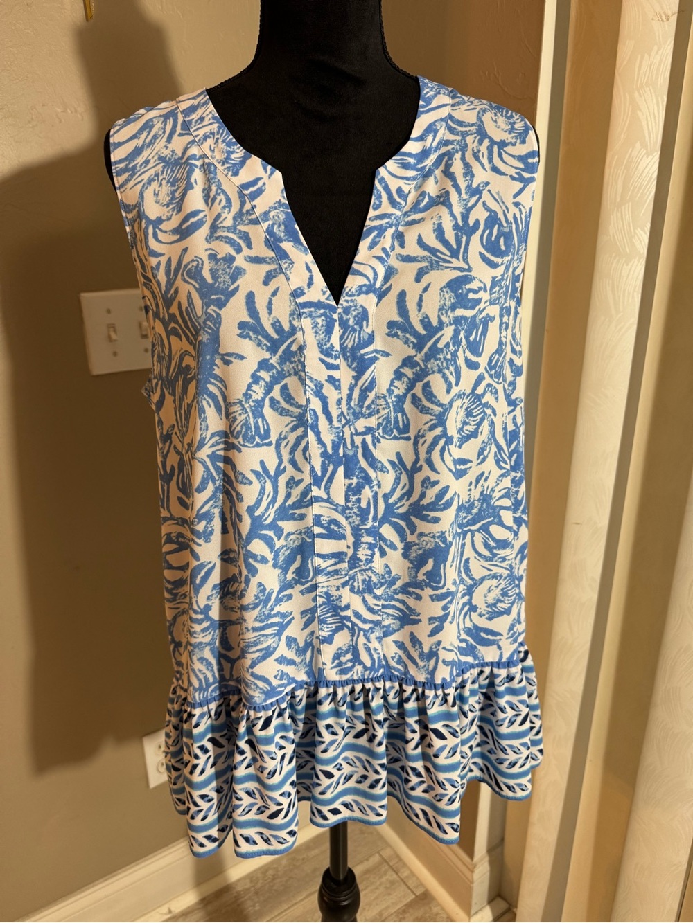 Lilly Pulitzer Blue and White Floral Sleeveless Top